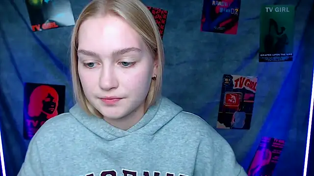 MademoiselleCl online show from 10/24/25, 01:32