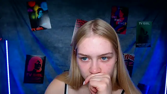 MademoiselleCl online show from 09/28/25, 06:59