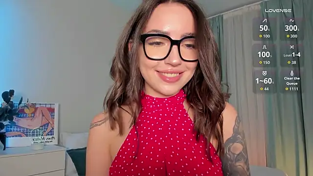 Oh My Dianee online show from 10/25/25, 08:35