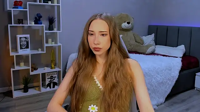 AlexaHarmon online show from 11/25/25, 06:14