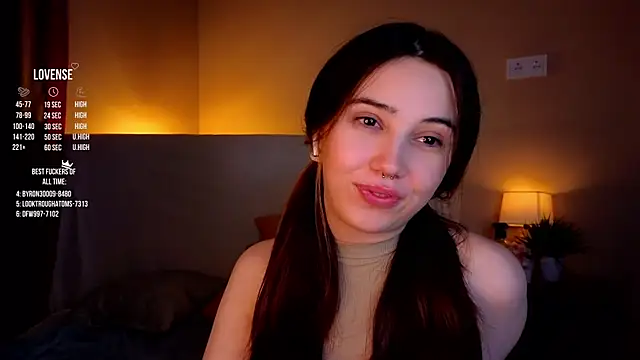 Snapshot of GillianDowdey chatting on 09/25/25, 03:23 GillianDowdey online show from 09/25/25, 03:23