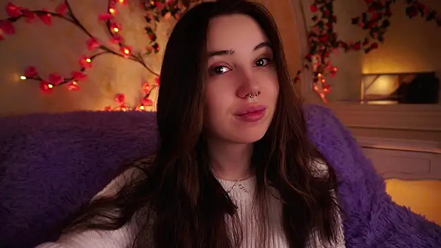 GillianDowdey online show from 12/05/25, 03:05