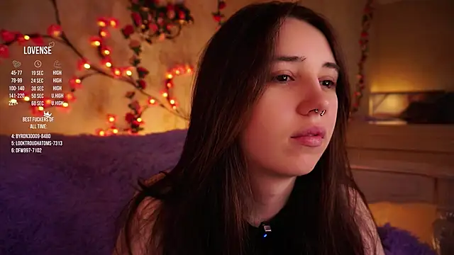 GillianDowdey online show from 11/14/25, 04:05