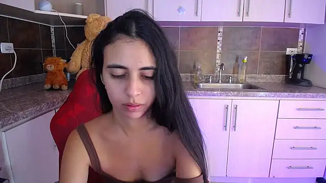 Snapshot of anna_alvarez chatting on 07/13/26, 11:53 anna alvarez online show from 07/13/26, 11:53