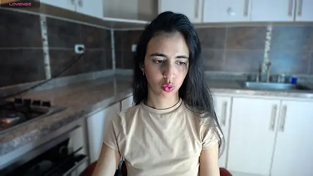 anna alvarez online show from 12/04/25, 12:37