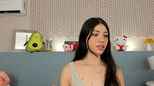Snapshot of CheryelFox chatting on 05/20/26, 11:46 CheryelFox online show from 05/20/26, 11:46