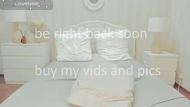 Nicky Stone online show from 04/19/26, 06:10