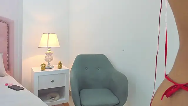 Snapshot of Buda_and_Cataleya_ chatting on 12/03/24, 10:12 Buda and Cataleya  online show from 12/03/24, 10:12
