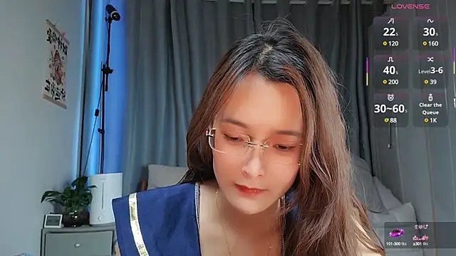 Snapshot of Youth3_ chatting on 03/15/25, 02:23 Youth3 online show from 03/15/25, 02:23