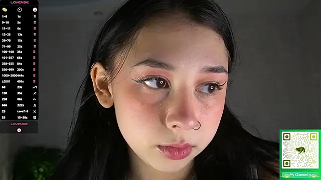 AislyEmbury online show from 11/21/25, 04:44