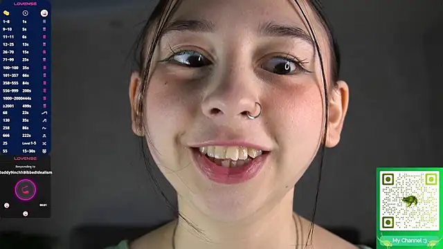 AislyEmbury online show from 12/17/25, 05:34