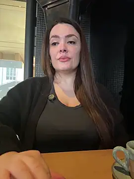 Sophie Eaton online show from 11/24/25, 08:09