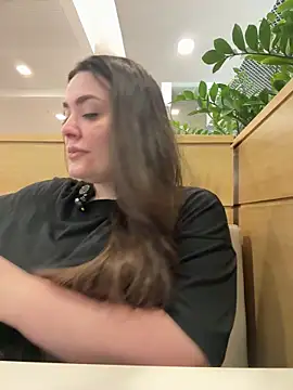 Sophie Eaton online show from 11/04/25, 07:39