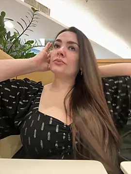 Sophie Eaton online show from 10/04/25, 07:59