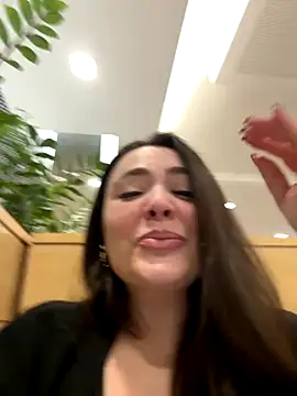 Sophie Eaton online show from 10/27/25, 08:32