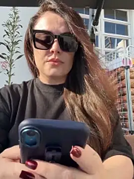 Sophie Eaton online show from 04/09/26, 06:36