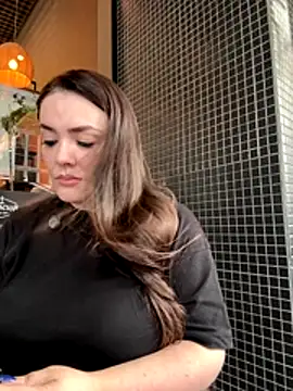 Sophie Eaton online show from 11/15/25, 08:02