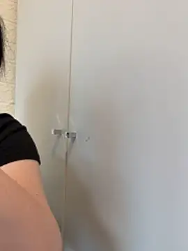 Sophie Eaton online show from 04/04/26, 05:08