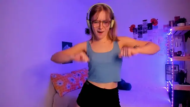 leazy peazy online show from 11/25/25, 05:41