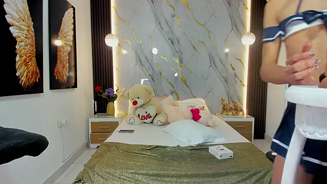 estephany doll online show from 03/16/25, 12:12