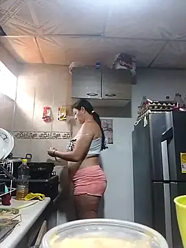 lupita 2023 online show from 03/04/25, 05:13