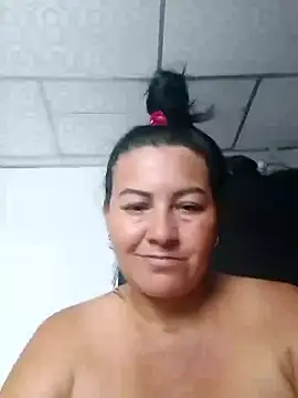 lupita 2023 online show from 12/26/24, 05:30