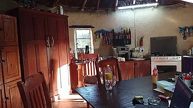 hornyhippies0080 online show from 10/01/25, 03:16