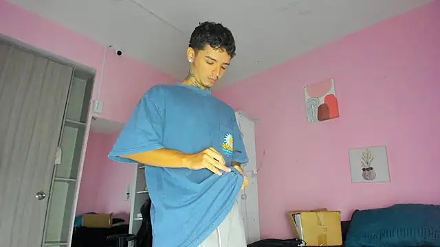 Ian Castillo  online show from 10/10/25, 11:11