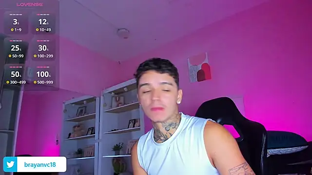 Ian Castillo  online show from 10/07/25, 11:33