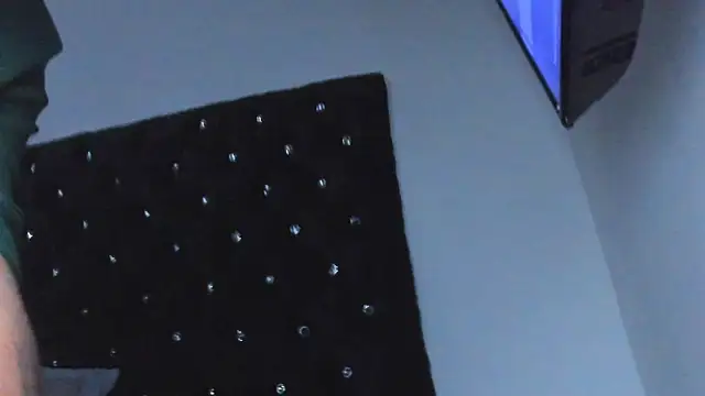 Ian Castillo  online show from 10/04/25, 11:12