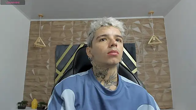 Ian Castillo  online show from 02/23/26, 11:22