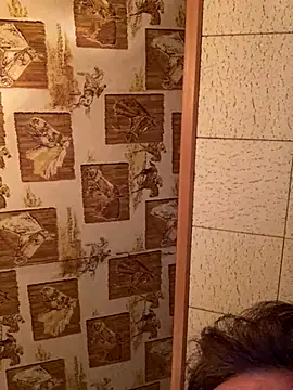 Tonybaloney1972 online show from 12/17/25, 02:49