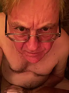Snapshot of Tonybaloney1972 chatting on 07/06/26, 05:03 Tonybaloney1972 online show from 07/06/26, 05:03