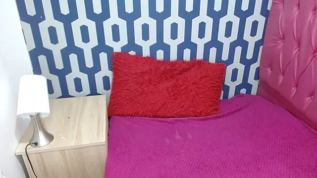 sarax ximena online show from 10/28/25, 05:18