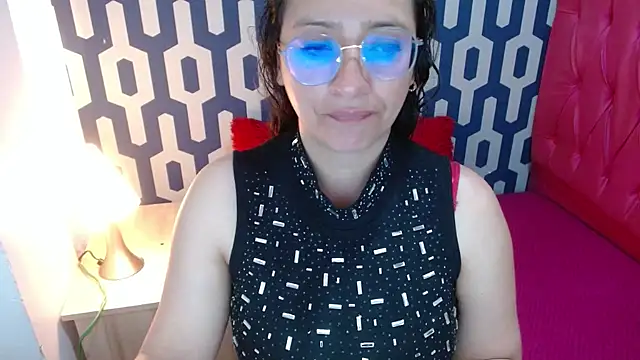 sarax ximena online show from 10/31/25, 04:58