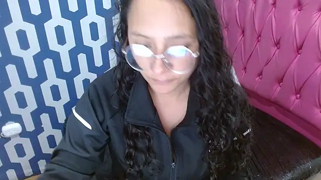sarax ximena online show from 03/06/25, 09:31