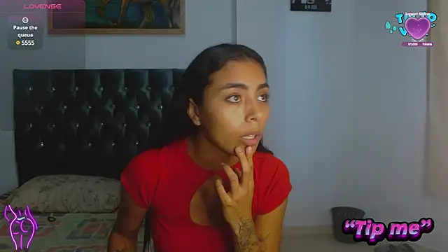 Snapshot of AntonellaAndNoah chatting on 12/05/24, 10:06 AntonellaAndNoah online show from 12/05/24, 10:06