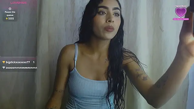 Snapshot of AntonellaAndNoah chatting on 12/11/24, 10:06 AntonellaAndNoah online show from 12/11/24, 10:06