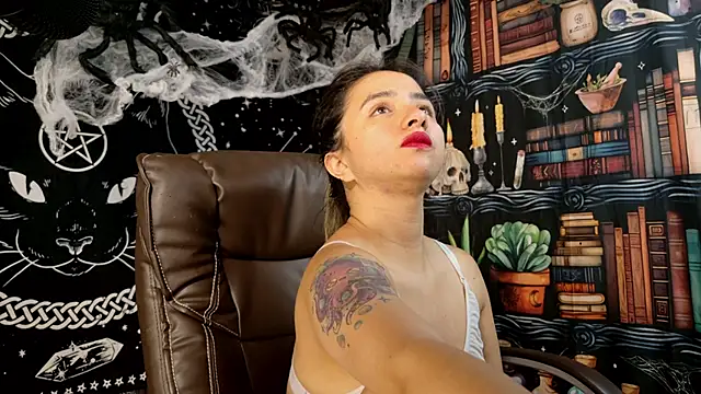 Snapshot of julietta___jackson chatting on 10/04/25, 09:16 julietta jackson online show from 10/04/25, 09:16
