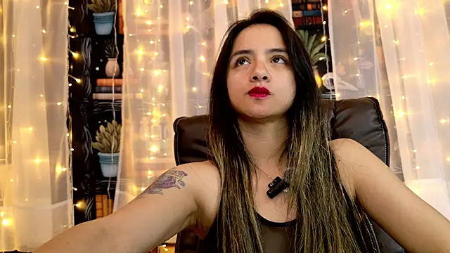 julietta   jackson online show from 05/08/26, 12:58