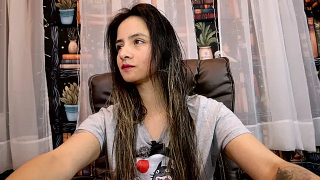 julietta   jackson online show from 05/16/26, 08:41