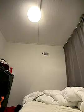 wolfwhite95 online show from 11/14/25, 11:52