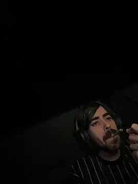 Snapshot of wolfwhite95 chatting on 10/05/25, 12:45 wolfwhite95 online show from 10/05/25, 12:45