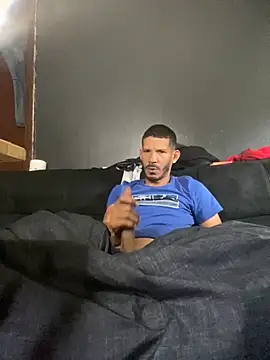 Chico Bellaco online show from 10/21/25, 03:11