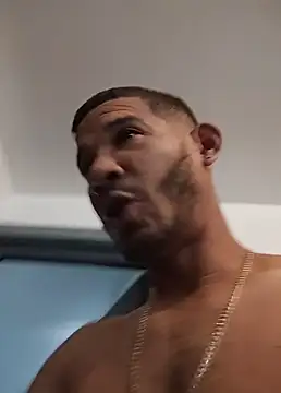 Chico Bellaco online show from 09/28/25, 02:13