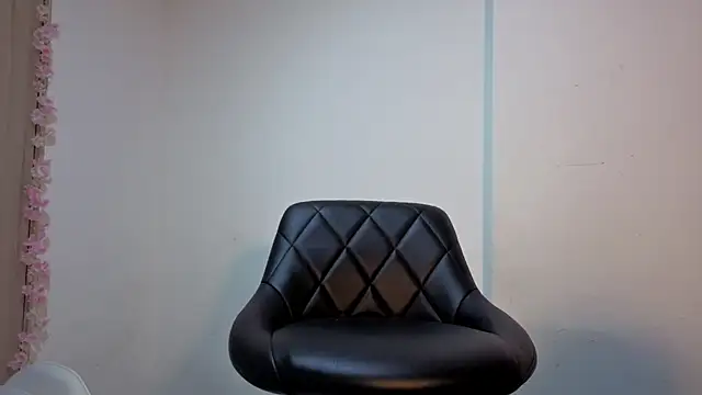 Mia adams66 online show from 12/23/25, 02:44