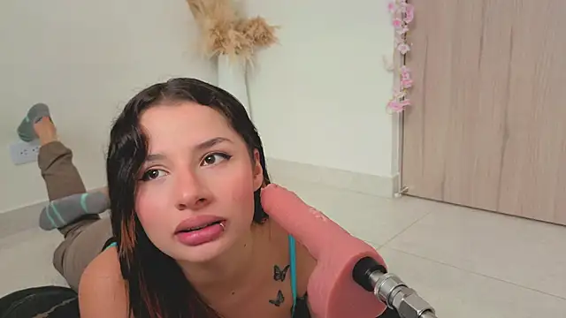 Mia adams66 online show from 10/02/25, 06:55