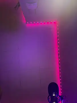 saint cat25 online show from 11/17/25, 08:02