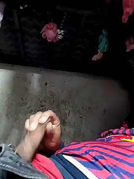 Snapshot of rayhot69 chatting on 03/06/25, 05:11 rayhot69 online show from 03/06/25, 05:11