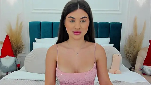 Snapshot of MonteCarla chatting on 12/25/24, 09:56 MonteCarla online show from 12/25/24, 09:56